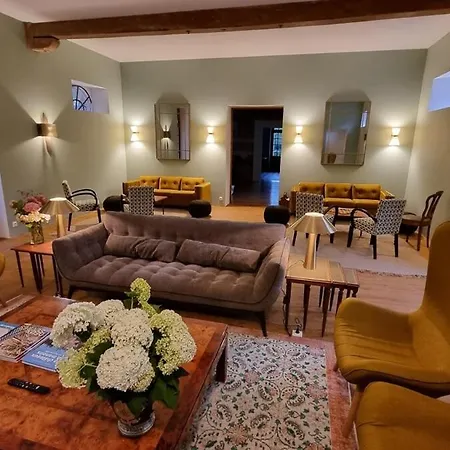 Les Ecuries Du Chateau De Brumare Сasa de vacaciones *