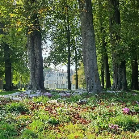 - Les Ecuries Du Domaine De Brumare 19 Pers * Brestot