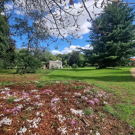 Сasa de vacaciones Les Ecuries Du Chateau De Brumare Brestot
